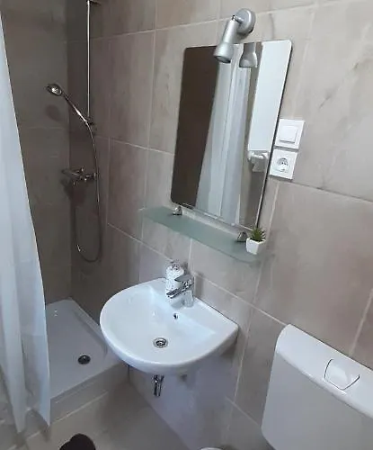 Apartmaji Mojca *