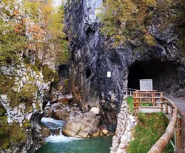 בית כפרי Apartmaji Mojca