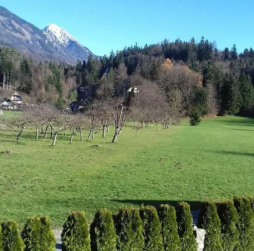 בית כפרי Apartmaji Mojca *